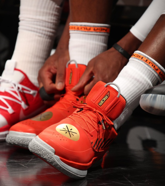 韩K联半场：朴相赫破门+抽射造险，江原FC1-0金泉尚武